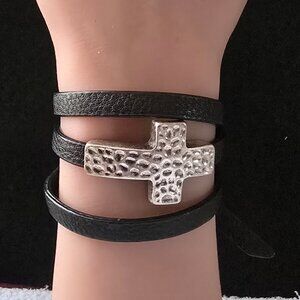 Premiere Designs Wrapped in Faith Bracelet